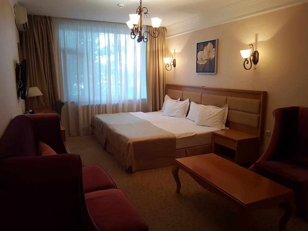 Prestige Hotel Astana Eksteriør billede