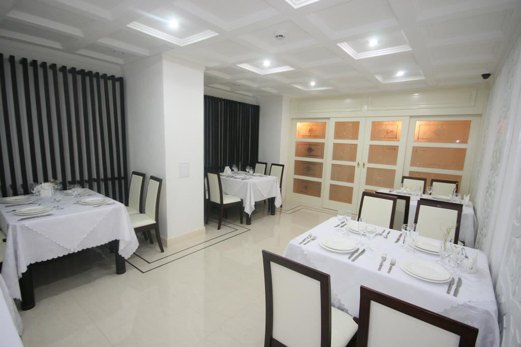 Prestige Hotel Astana Eksteriør billede