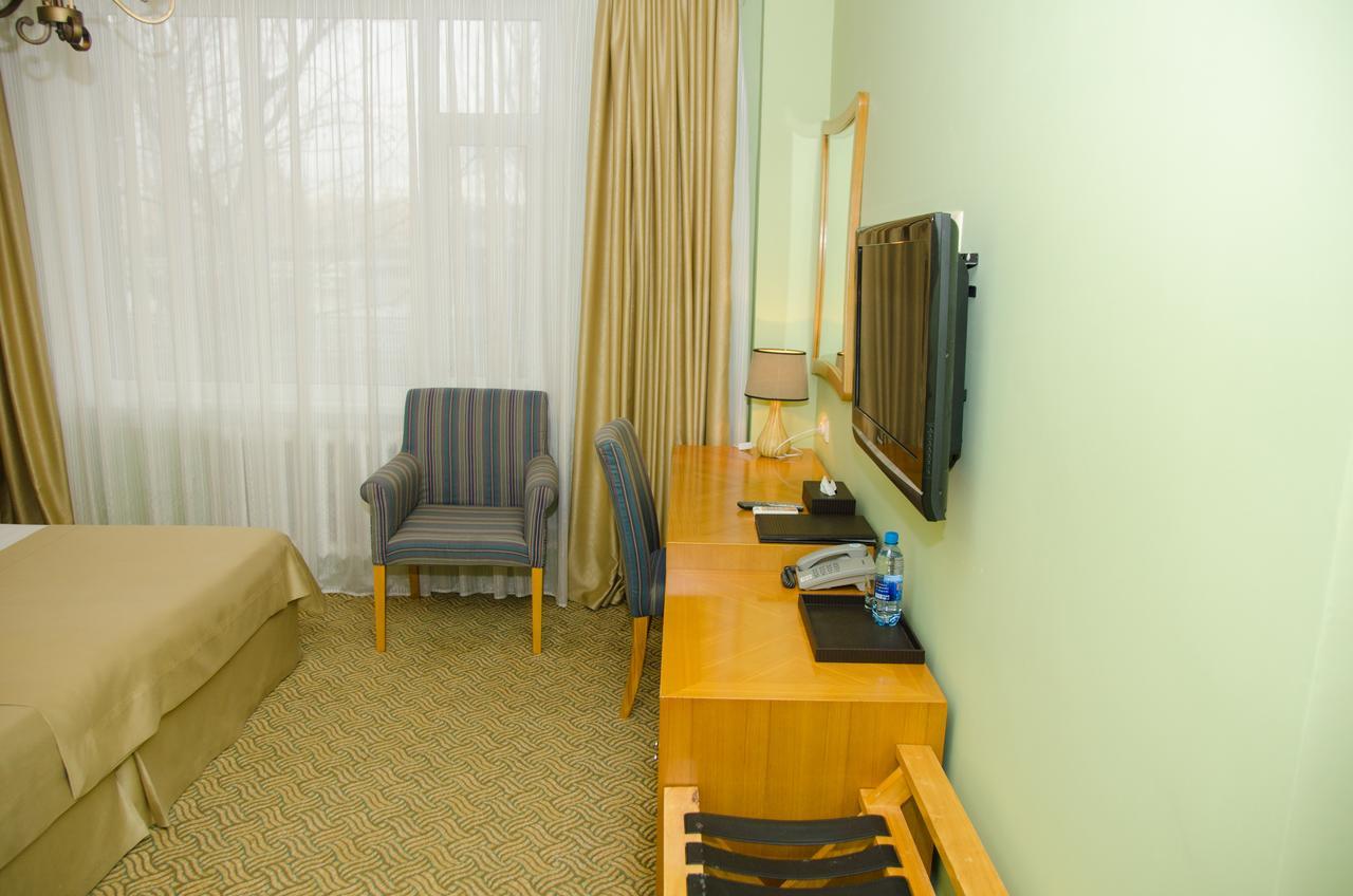 Prestige Hotel Astana Eksteriør billede